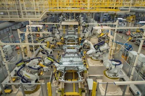 人民日報點贊極氪5G智慧工廠，智能制造與互聯網服務融合樹立新標桿